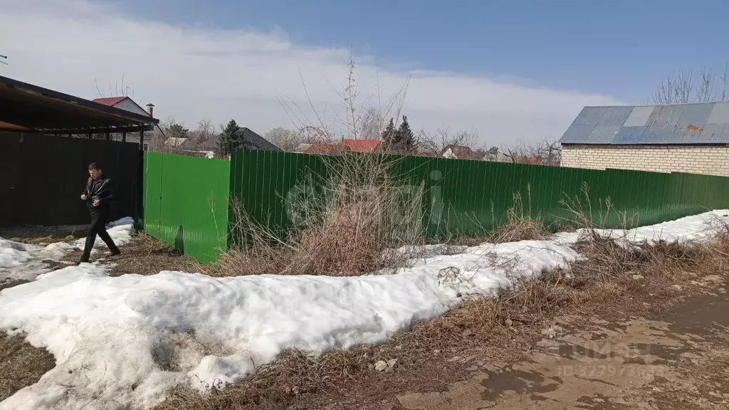 Участок в Саратовская область, Энгельс ул. 1-я Речная, 2 (8.28 сот.) - Фото 1