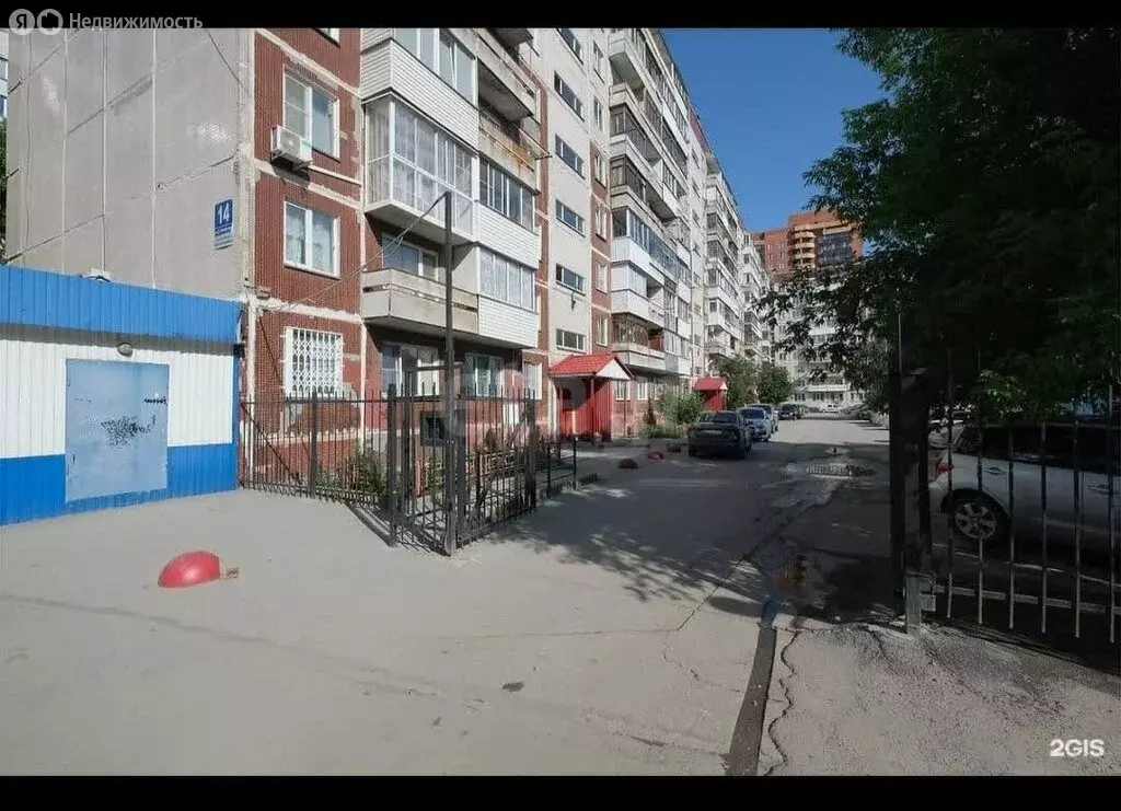 3-комнатная квартира: Новосибирск, улица Дуси Ковальчук, 14 (79.5 м) - Фото 1