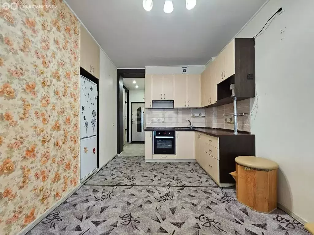 1-комнатная квартира: Омск, бульвар Архитекторов, 13 (42 м) - Фото 0