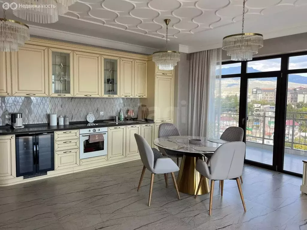 2-комнатная квартира: Алушта, улица Горького, 9А (65.8 м) - Фото 2