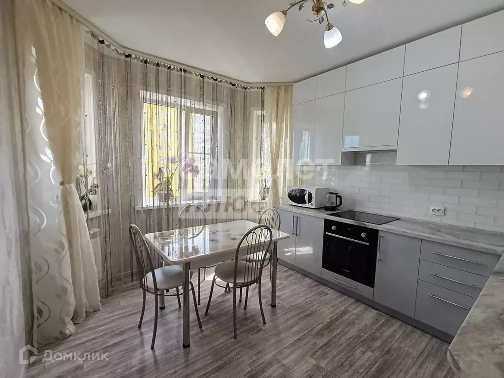 Продаётся 2-к квартира, 56 м - Фото 0
