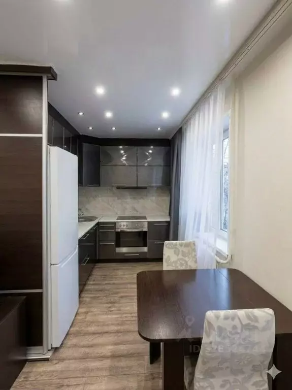 Студия Ханты-Мансийский АО, Сургут ул. Бахилова, 2 (29.2 м) - Фото 1