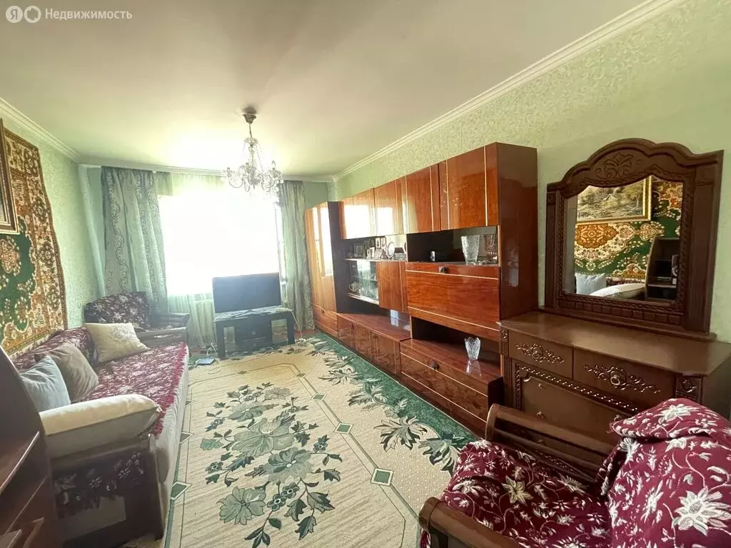 3-комнатная квартира: Владикавказ, улица Астана Кесаева, 13 (70 м) - Фото 1