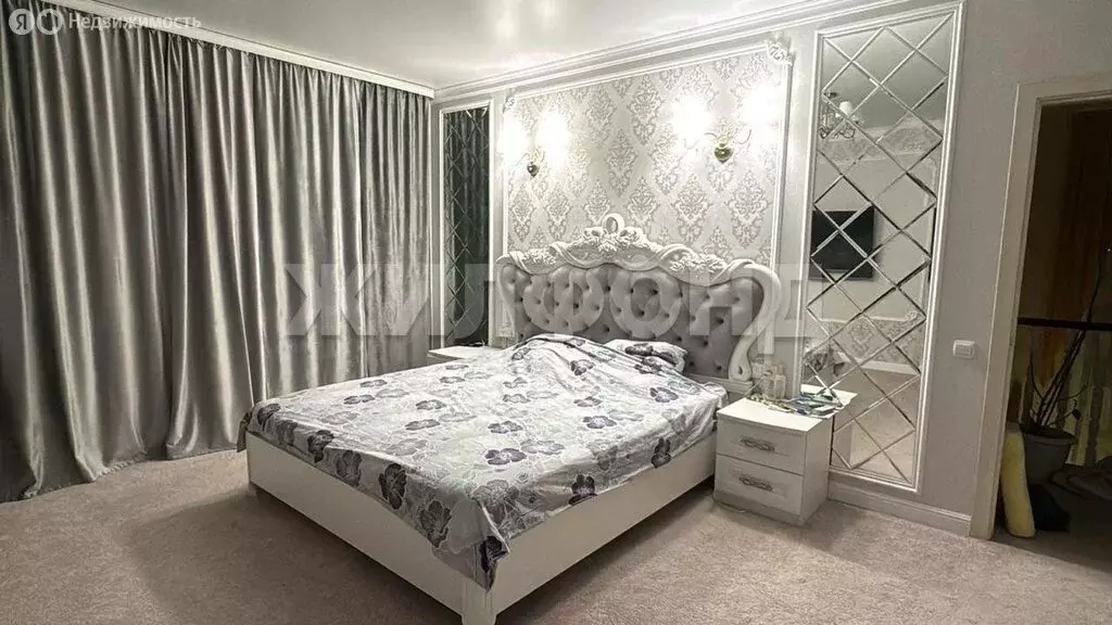 Дом в Новосибирск, улица Александра Ерёмина (211.5 м) - Фото 1