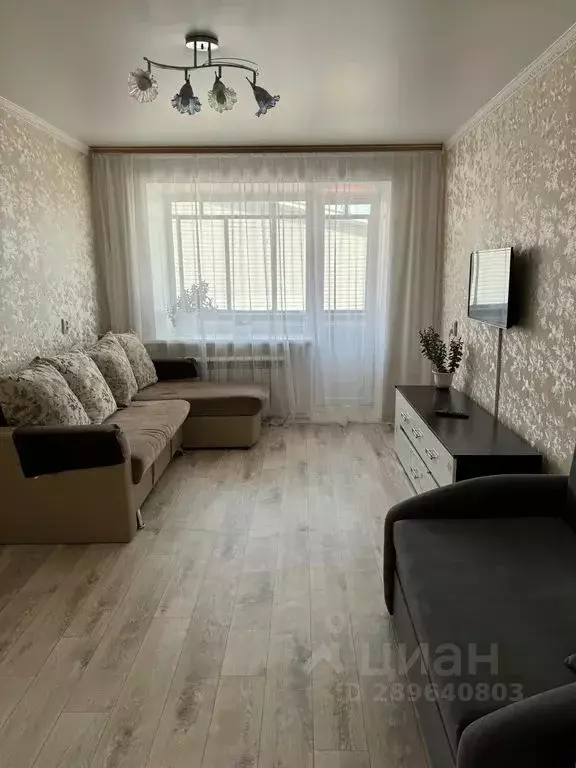 2-к кв. Татарстан, Лениногорск ул. Садриева, 9А (40.0 м) - Фото 0