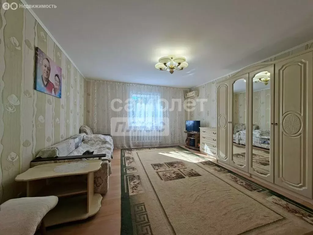 Дом в Ейск, Светлая улица (140 м) - Фото 1