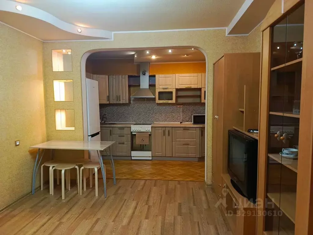 2-к кв. Белгородская область, Старый Оскол Конева мкр, 3 (39.0 м) - Фото 1