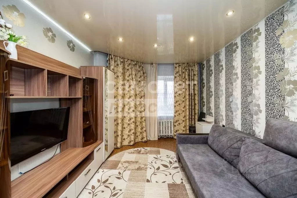 2-к кв. Ханты-Мансийский АО, Сургут Пролетарский просп., 30 (56.3 м) - Фото 1