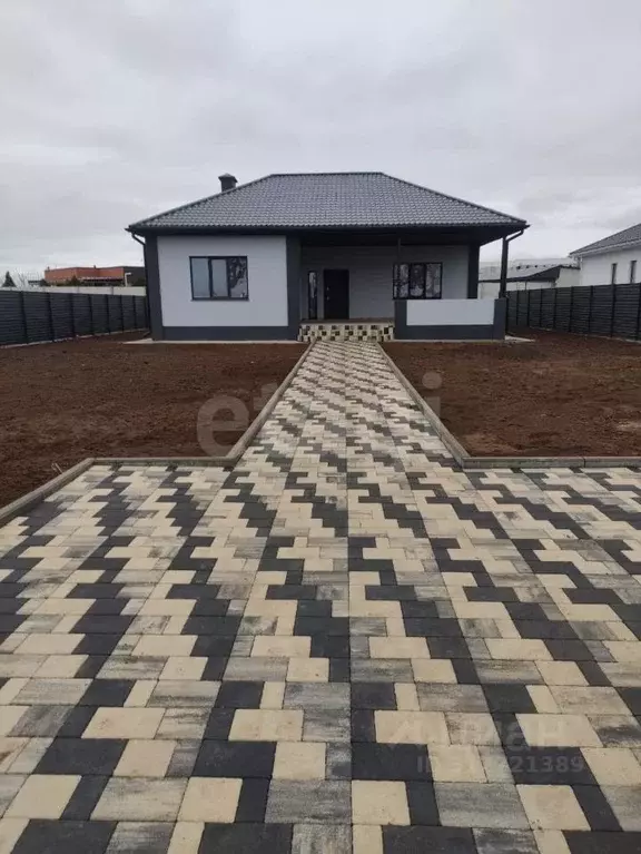 Дом в Крым, Сакский район, с. Уютное ул. Большая Морская, 2 (156 м) - Фото 1