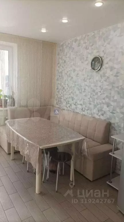 3-к кв. Тюменская область, Тюмень Ставропольская ул., 97к4 (72.0 м) - Фото 0