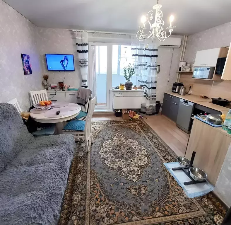 Студия Челябинская область, Челябинск ул. 2-я Эльтонская, 63В (27.9 м) - Фото 1