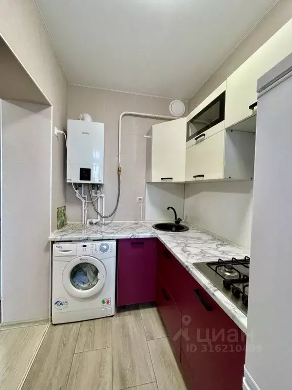 1-к кв. Тверская область, Тверь Планерная ул., 10 (33.8 м) - Фото 0