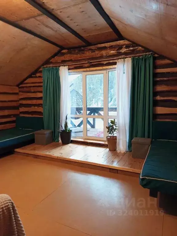 Дом в Пермский край, Губахинский муниципальный округ, Усьва рп ул. ... - Фото 2