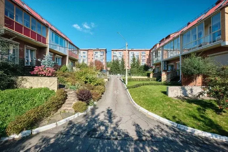 Коттедж в Красноярский край, Красноярск ул. Елены Стасовой (360 м) - Фото 1