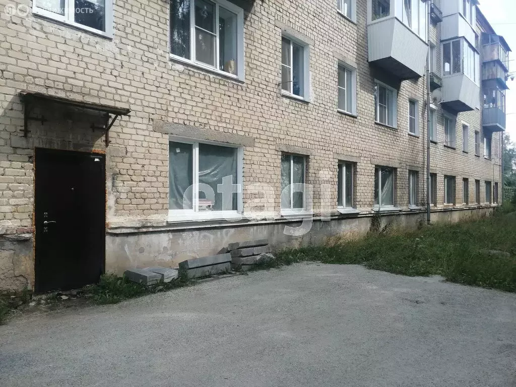 Квартира-студия: Златоуст, улица 50-летия Октября, 22 (29.5 м) - Фото 2