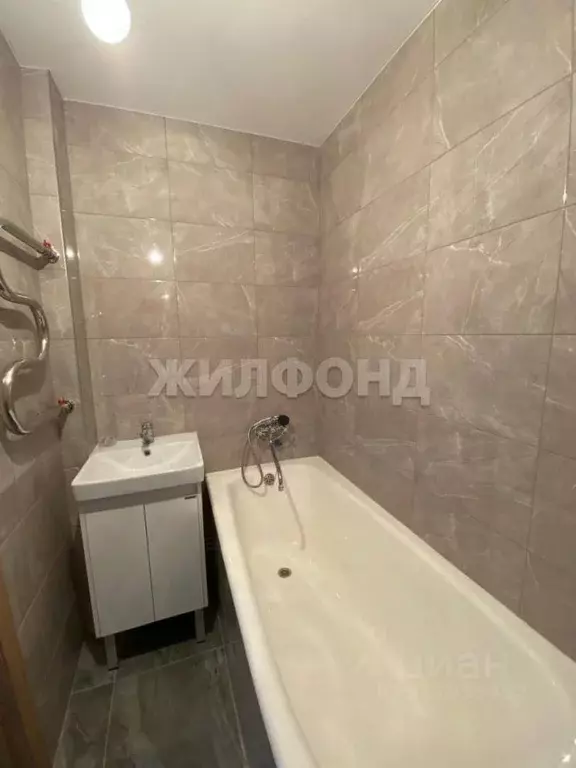 1-к кв. Новосибирская область, Новосибирск Затулинский жилмассив, ул. ... - Фото 0