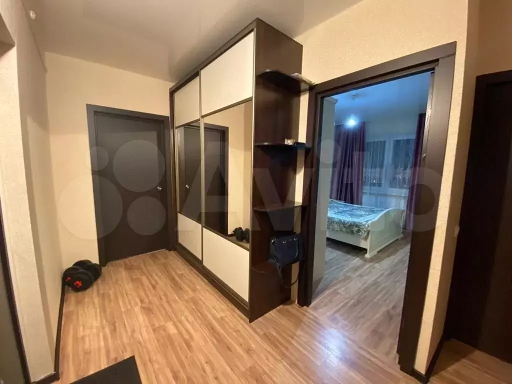 Комната 56 м в 2-к., 15/17 эт. - Фото 1