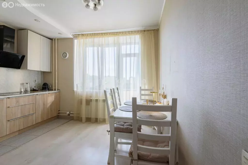 2-комнатная квартира: Казань, улица Зур Урам, 1Кк2 (75.3 м) - Фото 2