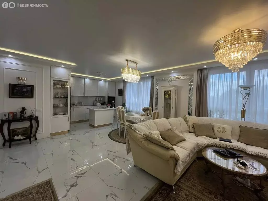 3-комнатная квартира: Москва, улица Поляны, 5 (92 м) - Фото 1