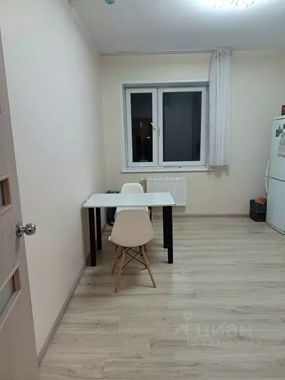 2-к кв. Пермский край, Пермь ул. Революции, 48А (59.2 м) - Фото 1