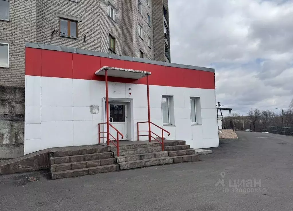 Торговая площадь в Кемеровская область, Прокопьевск Вокзальная ул., 53 ... - Фото 1
