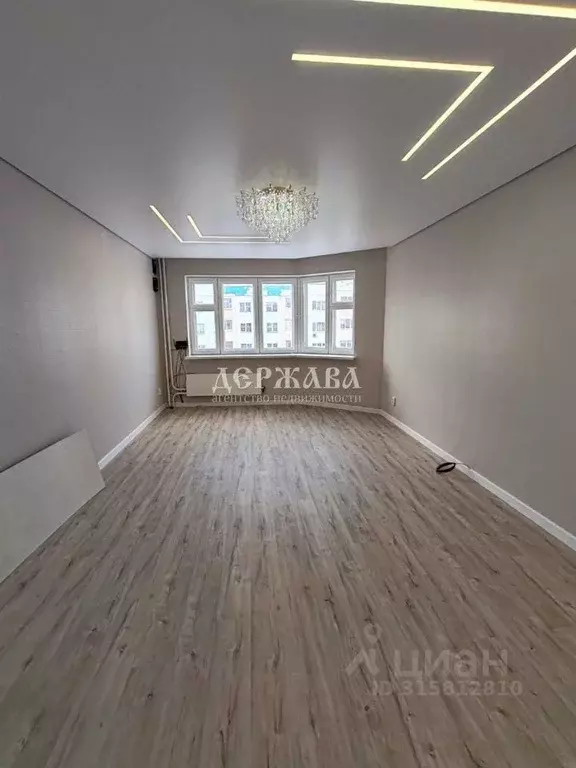 3-к кв. Белгородская область, Старый Оскол Степной мкр, 10 (96.4 м) - Фото 0