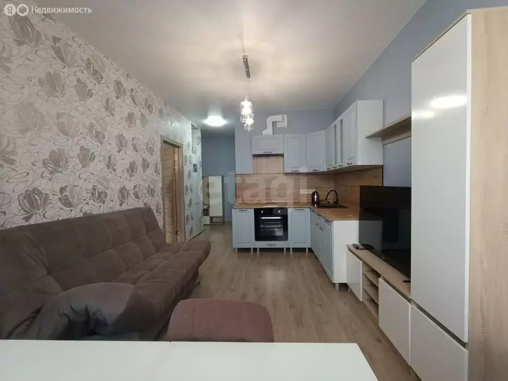 1-комнатная квартира: село Мирное, улица Крымской Весны, 5к3 (40 м) - Фото 1