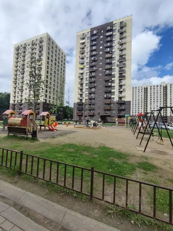 3-к кв. Московская область, Лобня Окружная ул., 11к4 (79.0 м) - Фото 1