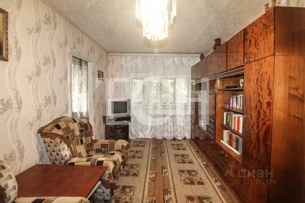 2-к кв. Тульская область, Тула ул. Кирова, 190 (41.5 м) - Фото 2