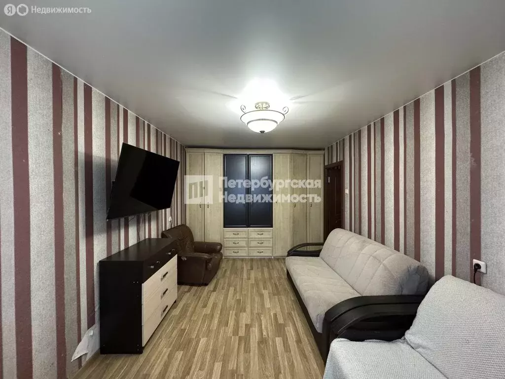 2-комнатная квартира: Санкт-Петербург, улица Передовиков, 37 (51.2 м) - Фото 1