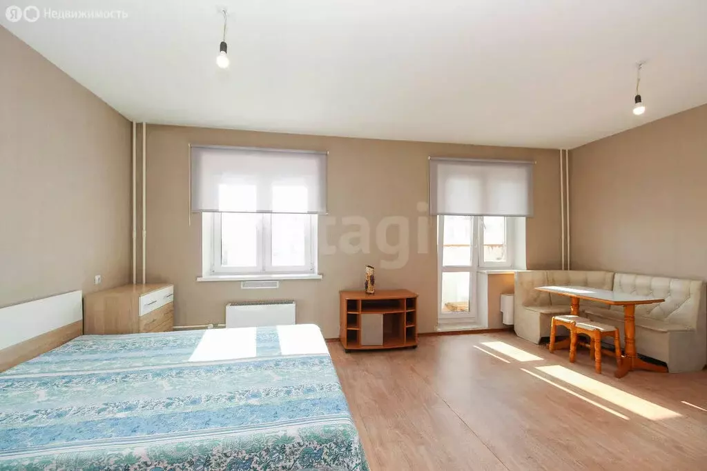 Квартира-студия: Омск, улица Леонида Маслова, 9 (33 м) - Фото 0