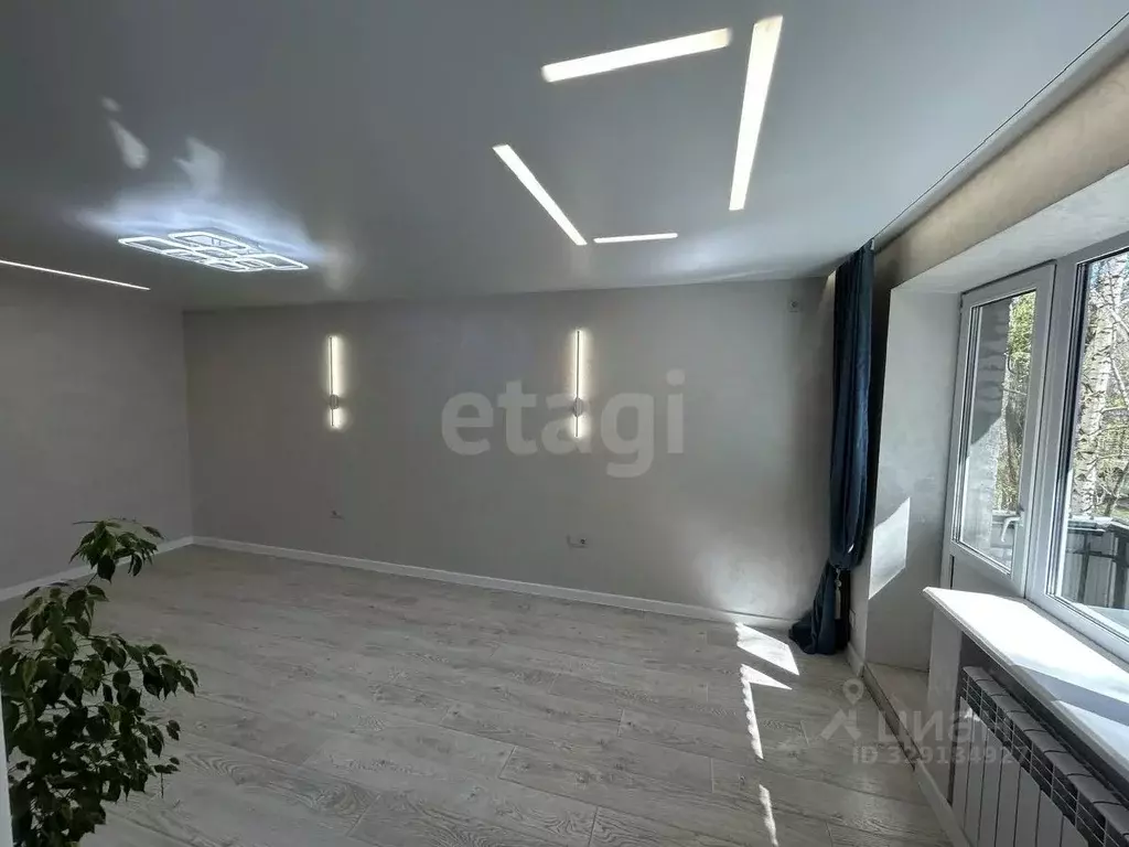 3-к кв. Самарская область, Самара Ново-Садовая ул., 25 (69.6 м) - Фото 1