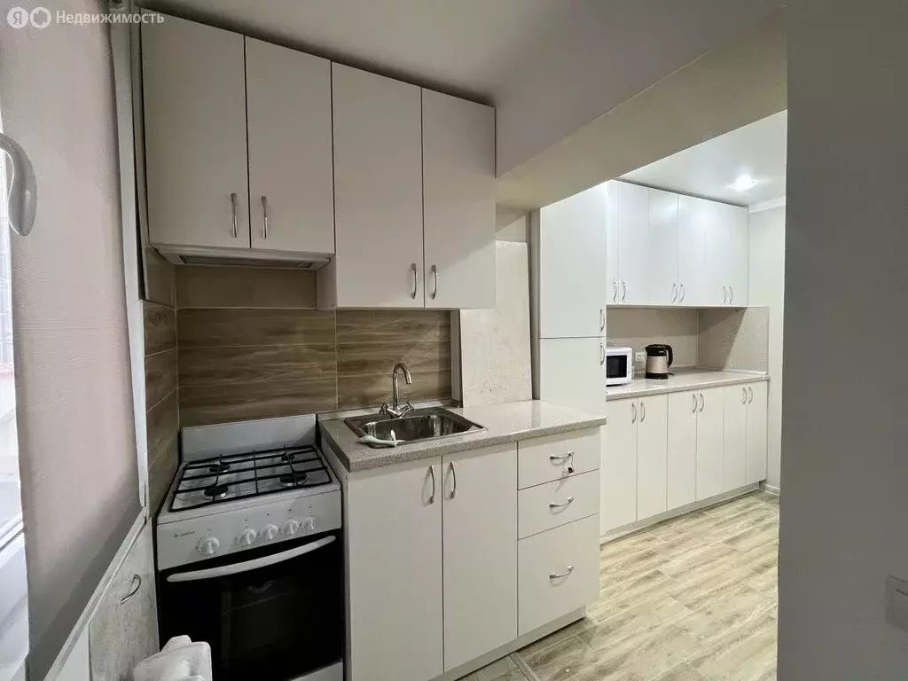 3-комнатная квартира: Нальчик, улица Идарова, 211 (52.6 м) - Фото 2