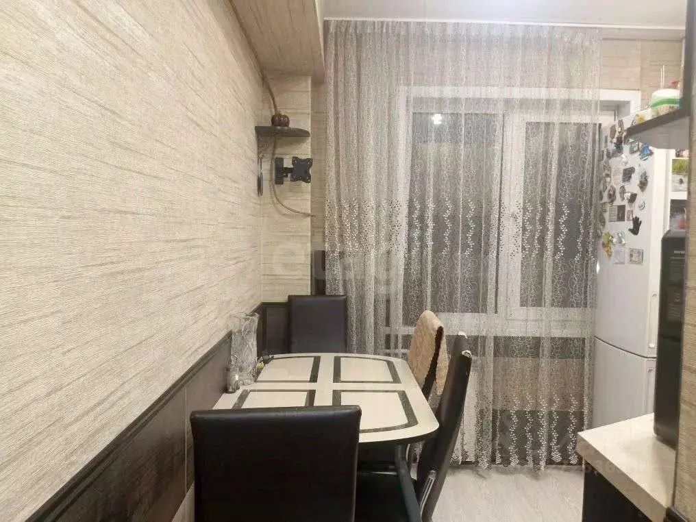 3-к кв. Иркутская область, Ангарск 8-й мкр, 5 (54.9 м) - Фото 0