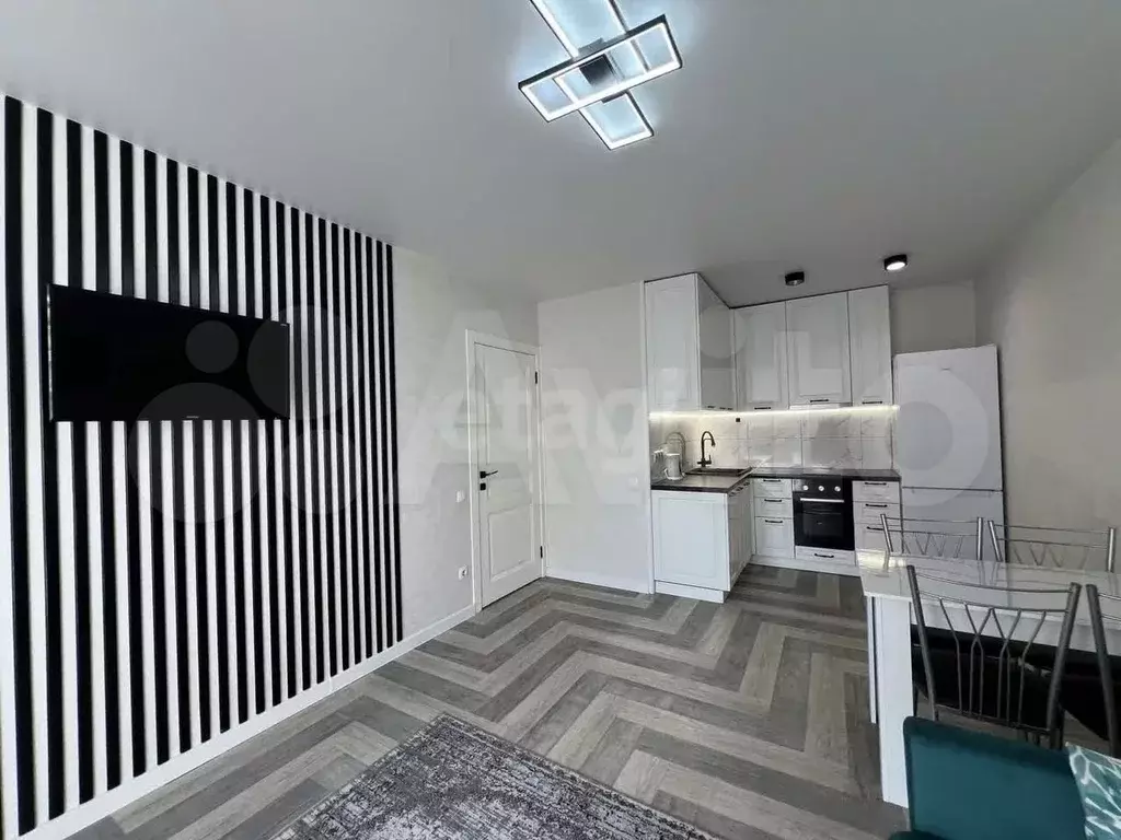 1-к. квартира, 41 м, 8/10 эт. - Фото 1