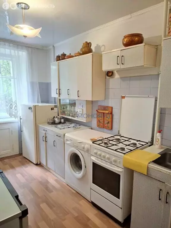 3-комнатная квартира: Нижний Новгород, проспект Гагарина, 150 (53.9 м) - Фото 0