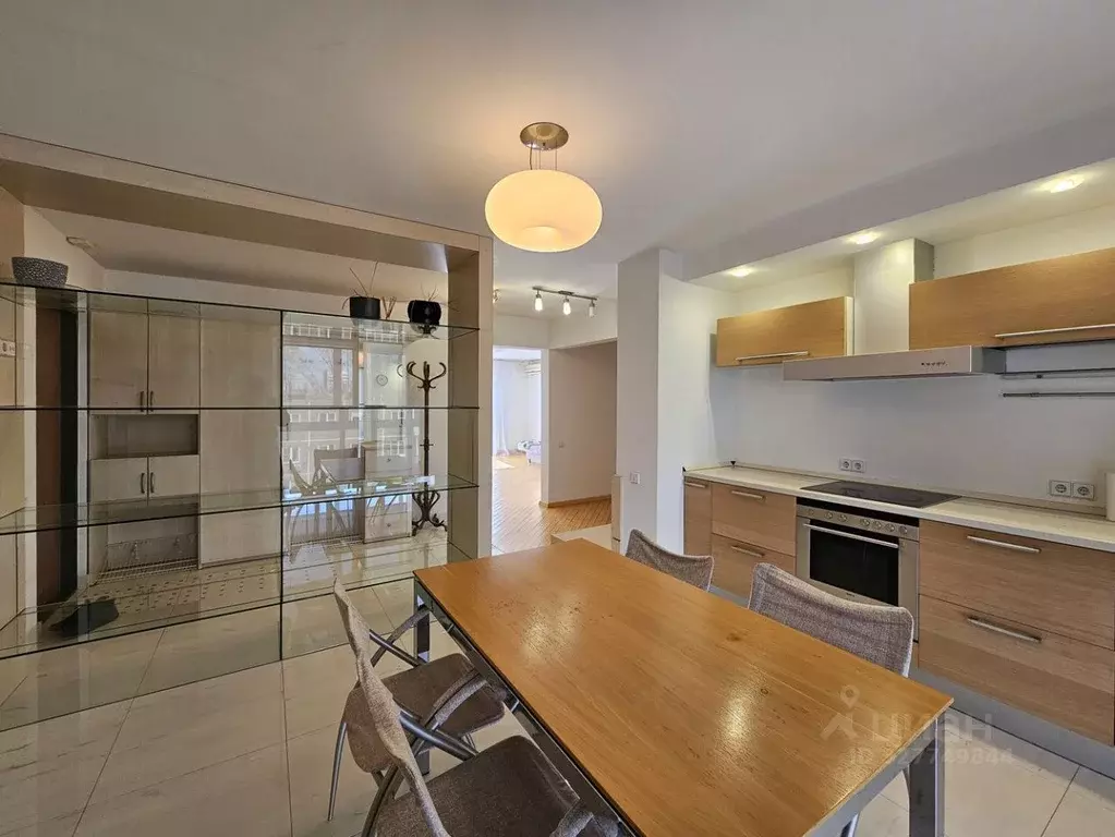 3-к кв. Челябинская область, Челябинск ул. Энгельса, 36а (112.0 м) - Фото 1