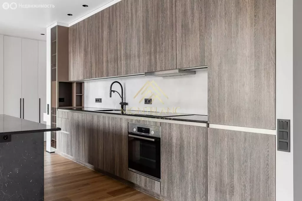 3-комнатная квартира: Санкт-Петербург, бульвар Александра Грина, 2к2 ... - Фото 2