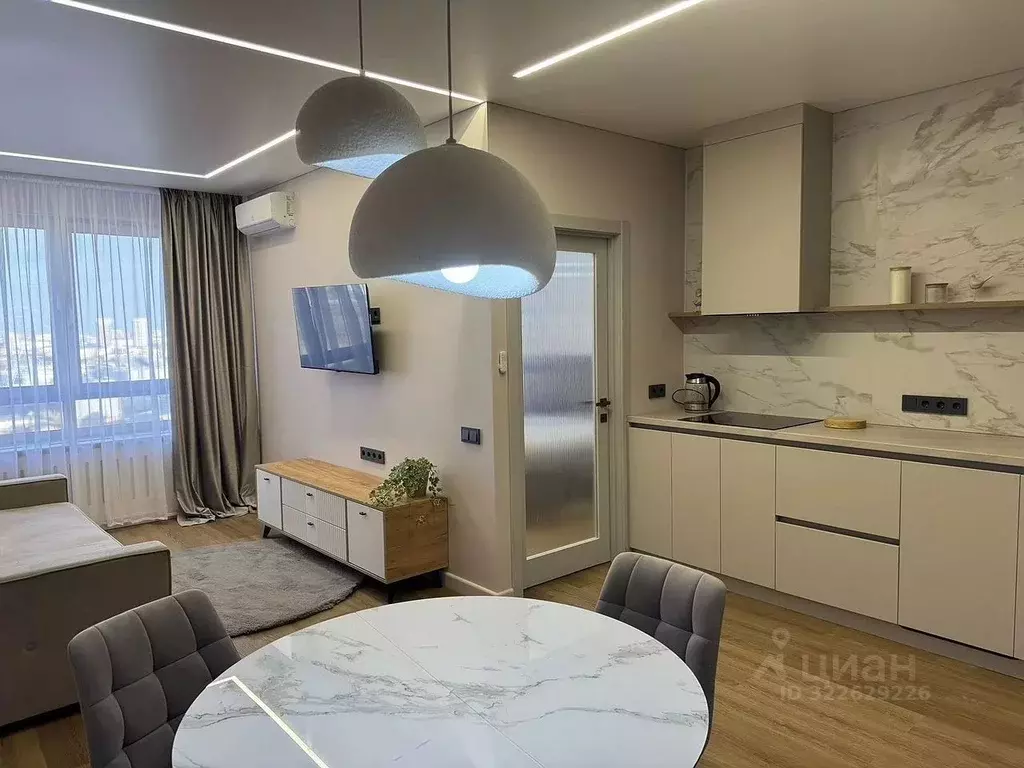 2-к кв. Челябинская область, Челябинск ул. Энгельса, 4 (50.0 м) - Фото 1