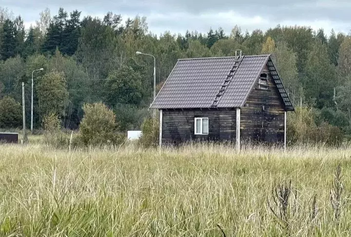 Дом в Ленинградская область, Выборгский район, Каменногорское ... - Фото 1