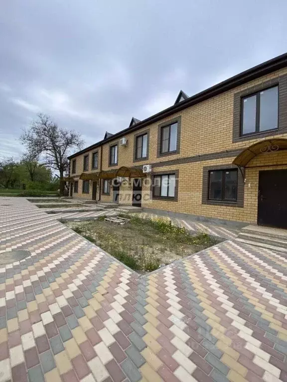 Таунхаус в Калмыкия, Элиста ул. Хомутникова, 116 (45 м) - Фото 1