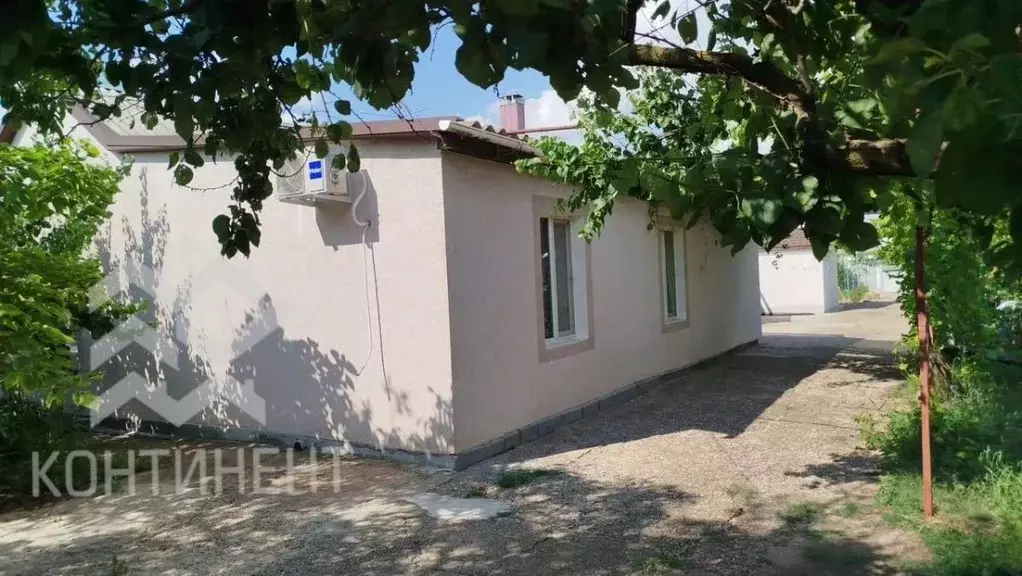 Дом в Крым, Сакский район, с. Вересаево ул. Гагарина (70 м) - Фото 1