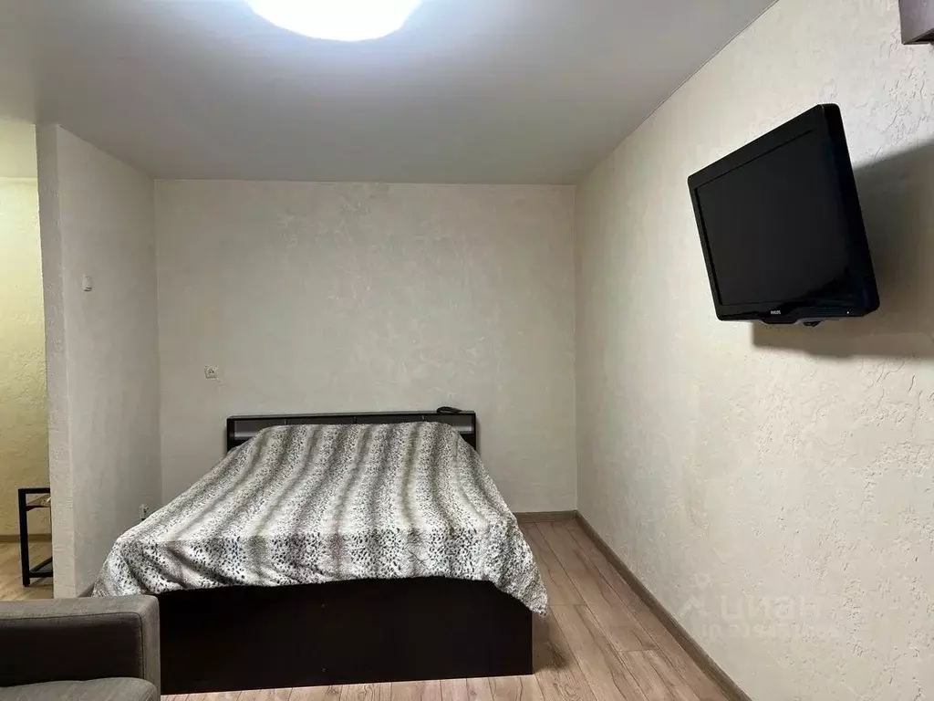 2-к кв. Свердловская область, Екатеринбург ул. Азина, 20к1 (45.0 м) - Фото 0