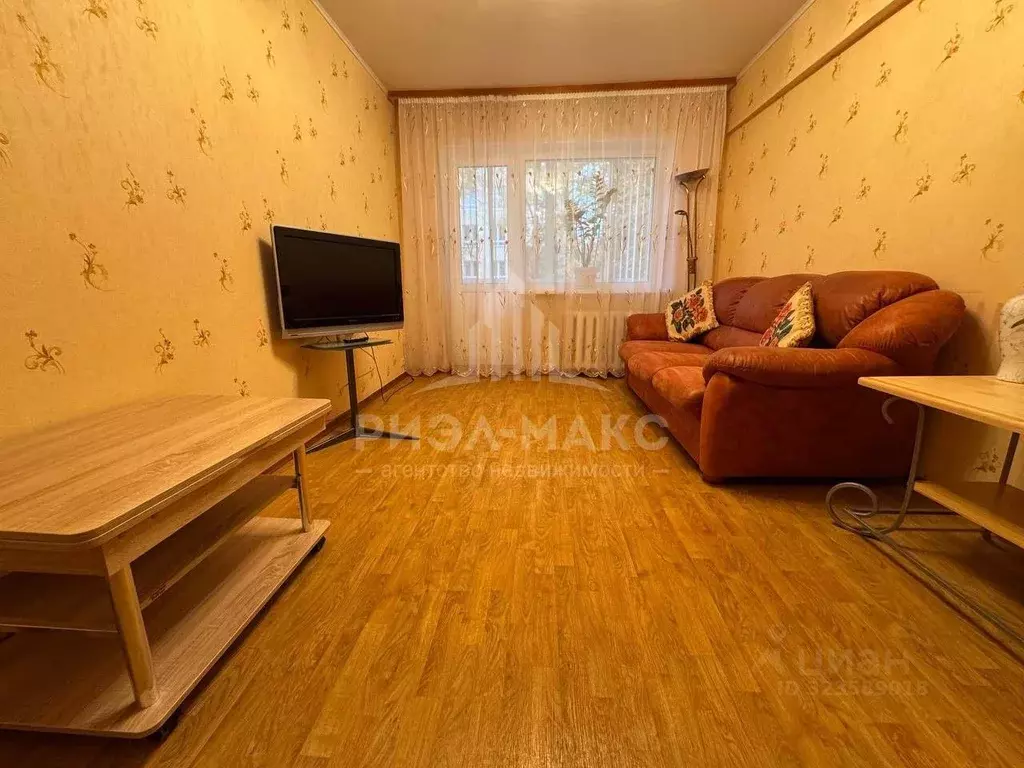 3-к кв. Брянская область, Брянск ул. Бурова, 2А (58.8 м) - Фото 2