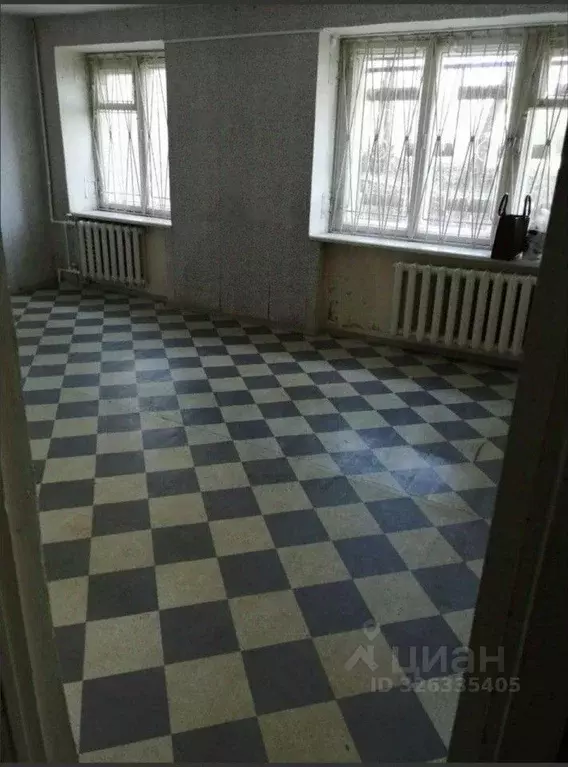 3-к кв. Свердловская область, Кировград ул. Свердлова, 68Б (58.1 м) - Фото 1