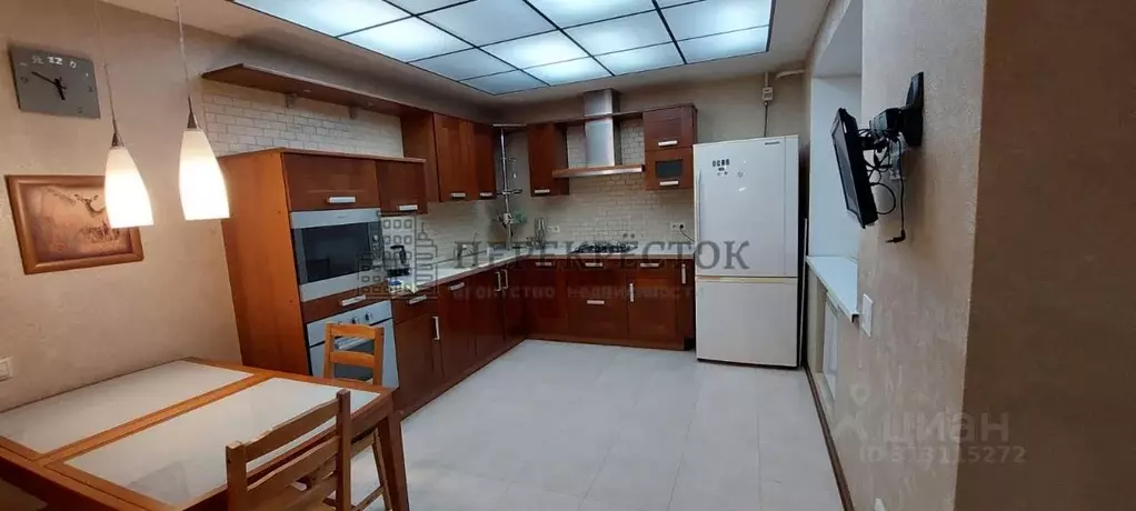 3-к кв. Калужская область, Калуга ул. Циолковского, 5 (100.0 м) - Фото 2