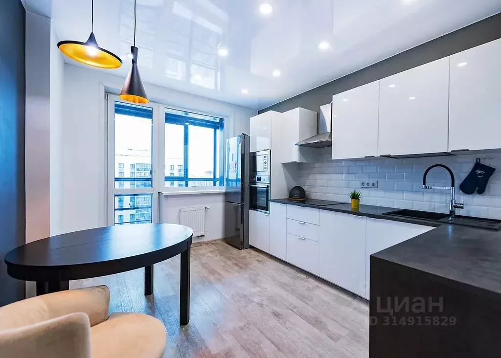2-к кв. Татарстан, Казань ул. Сибгата Хакима, 52 (75.0 м) - Фото 0