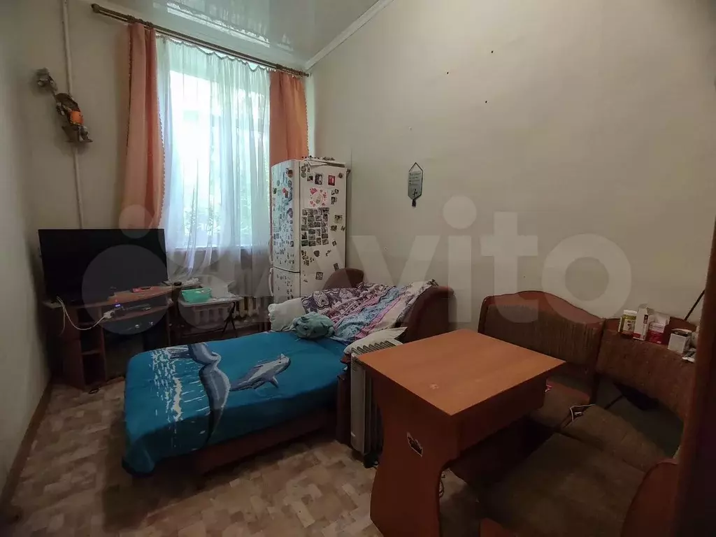 Комната 39,1 м в 8-к., 1/3 эт. - Фото 1
