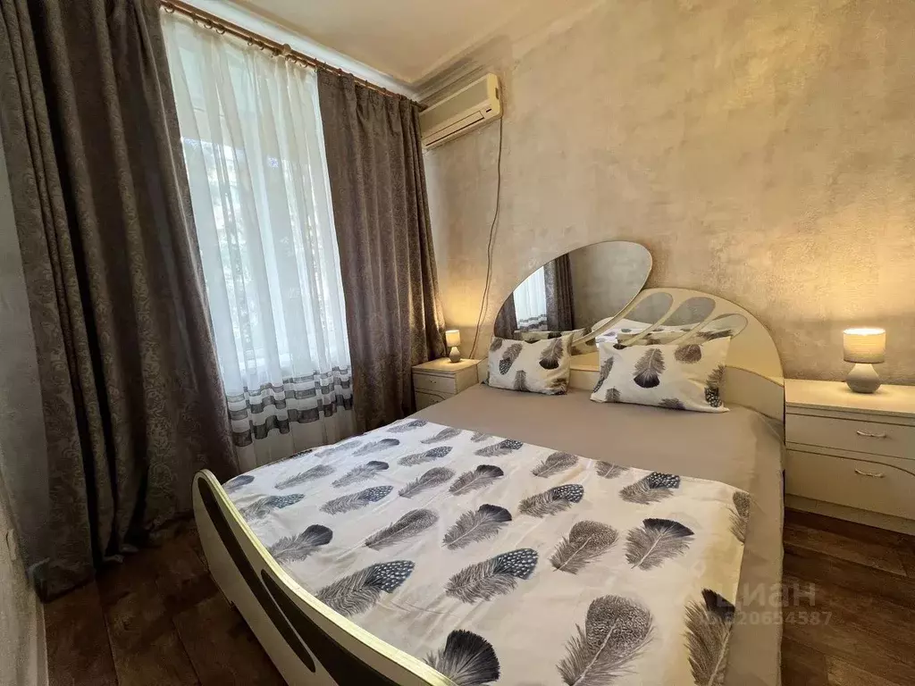 2-к кв. Волгоградская область, Волгоград ул. Мира, 18 (75.0 м) - Фото 0