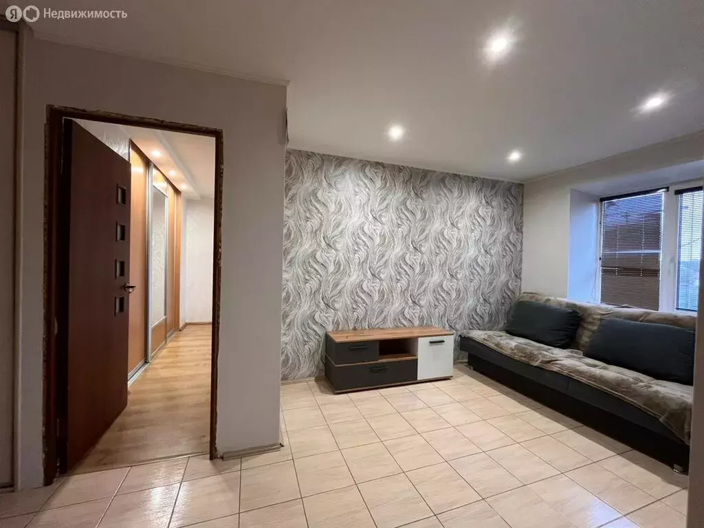 2-комнатная квартира: Ирбит, улица Чернышевского, 2 (40.9 м) - Фото 1